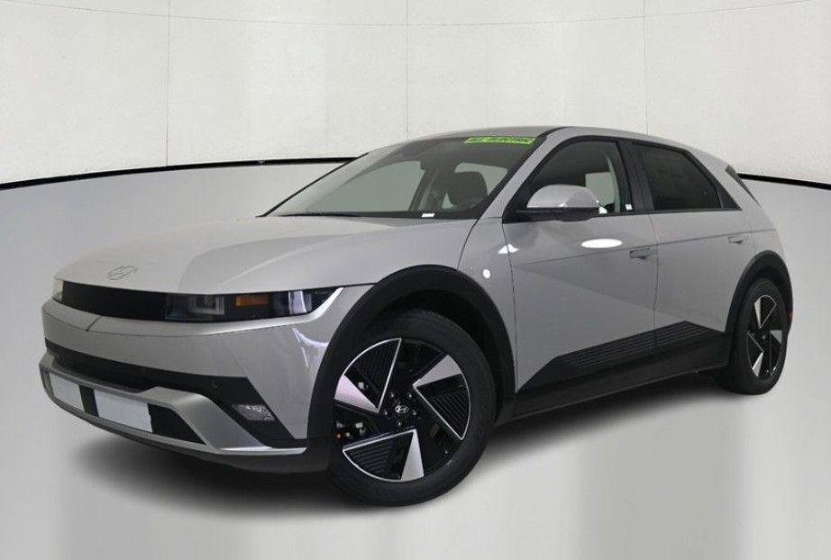 New 2025 Hyundai Ioniq 5 SE