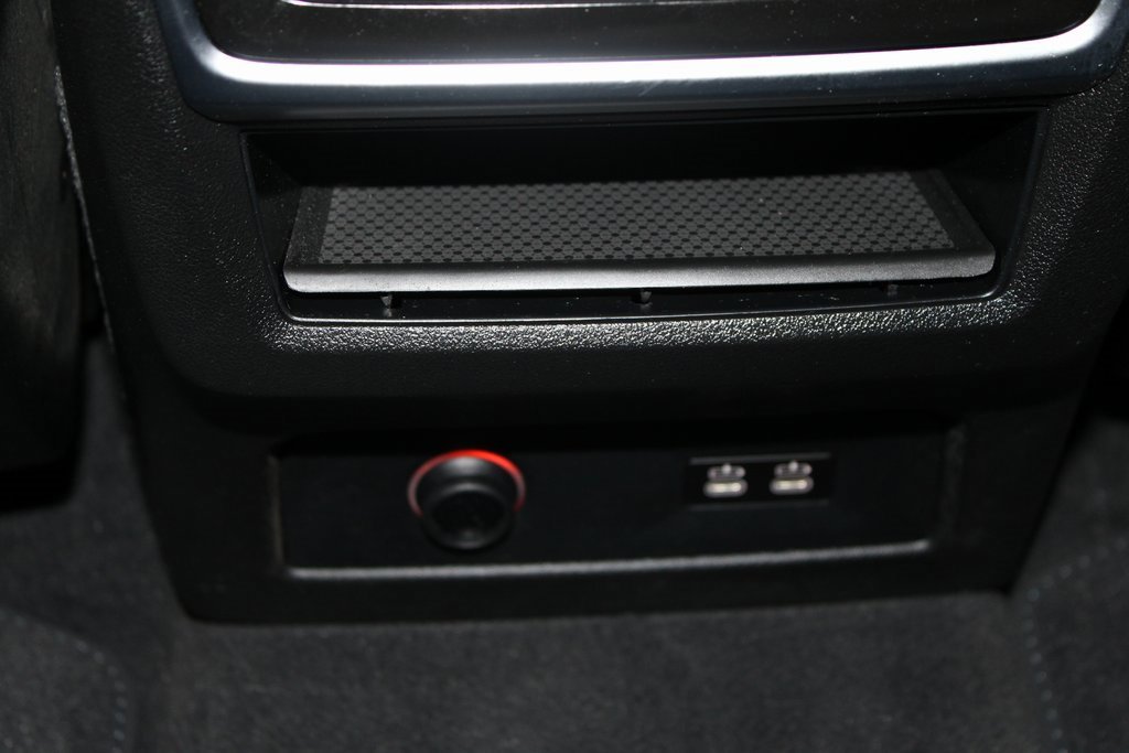 Used 2024 BMW X7 xDrive40i w/ M Sport Package image 25