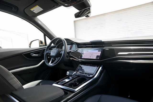 Used 2025 Audi Q7 3.0T Premium Plus w/ Premium Plus Package image 27