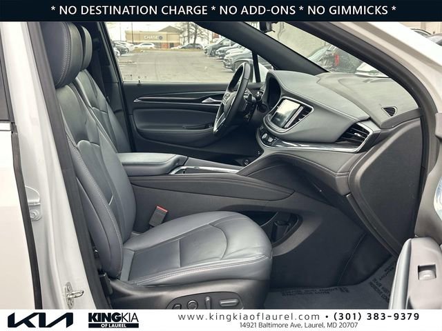 Used 2022 Buick Enclave Premium image 17