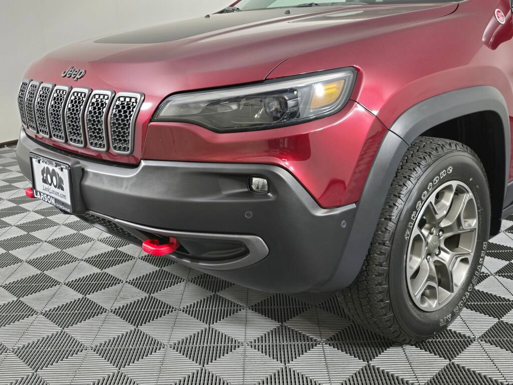 Used 2021 Jeep Cherokee Trailhawk w/ Technology Group image 9