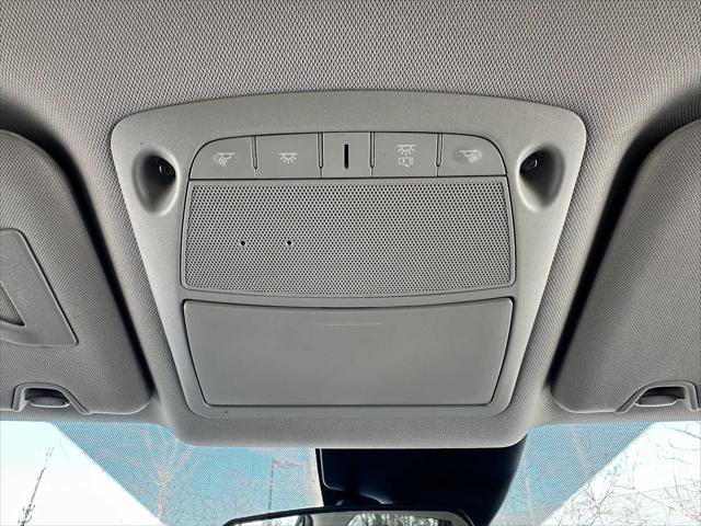 Used 2019 Nissan Rogue SV w/ Premium Package image 32