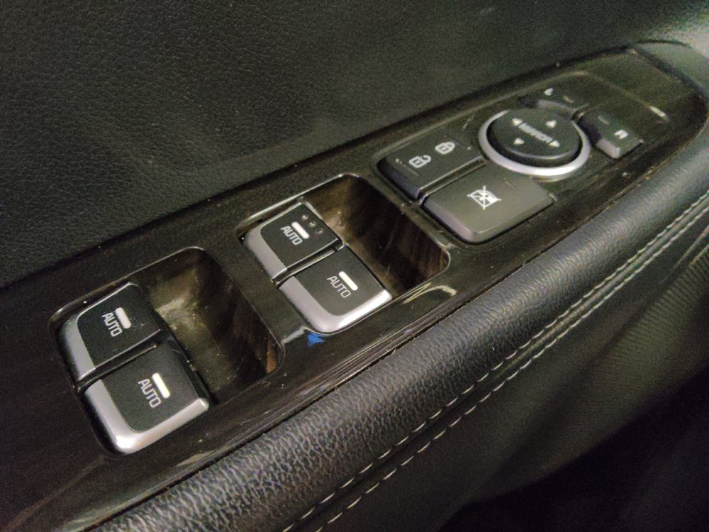 Used 2019 Kia Sorento AWD V6 image 27