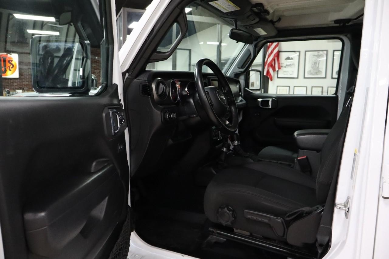 Used 2022 Jeep Wrangler Unlimited Sport AWD/4WD image 9