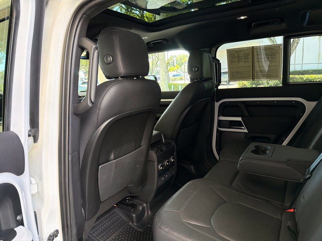 Used 2023 Land Rover Defender 110 S AWD/4WD image 44