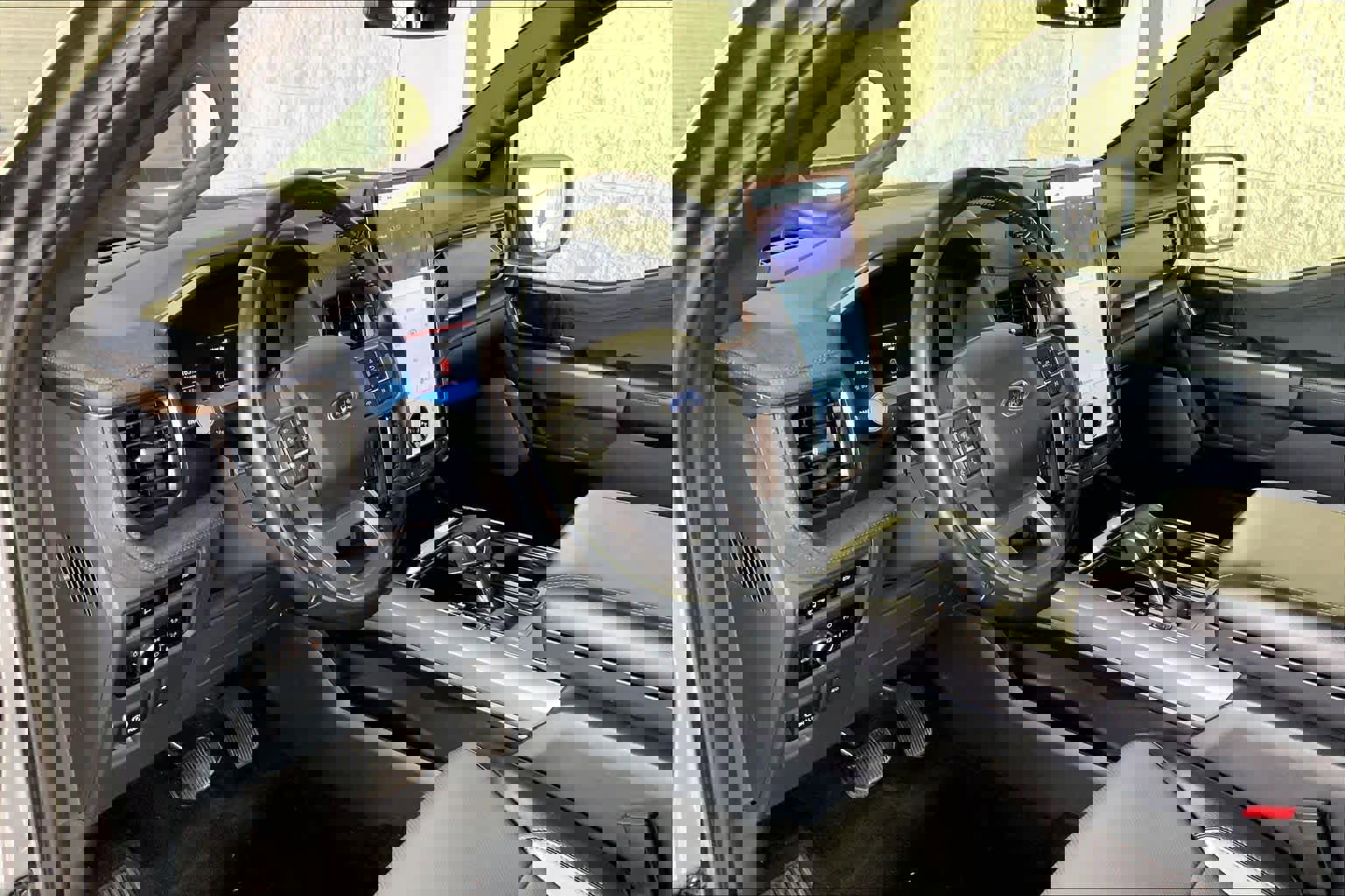 Used 2023 Ford F150 Lightning Lariat w/ Equipment Group 511A High AWD/4WD image 17