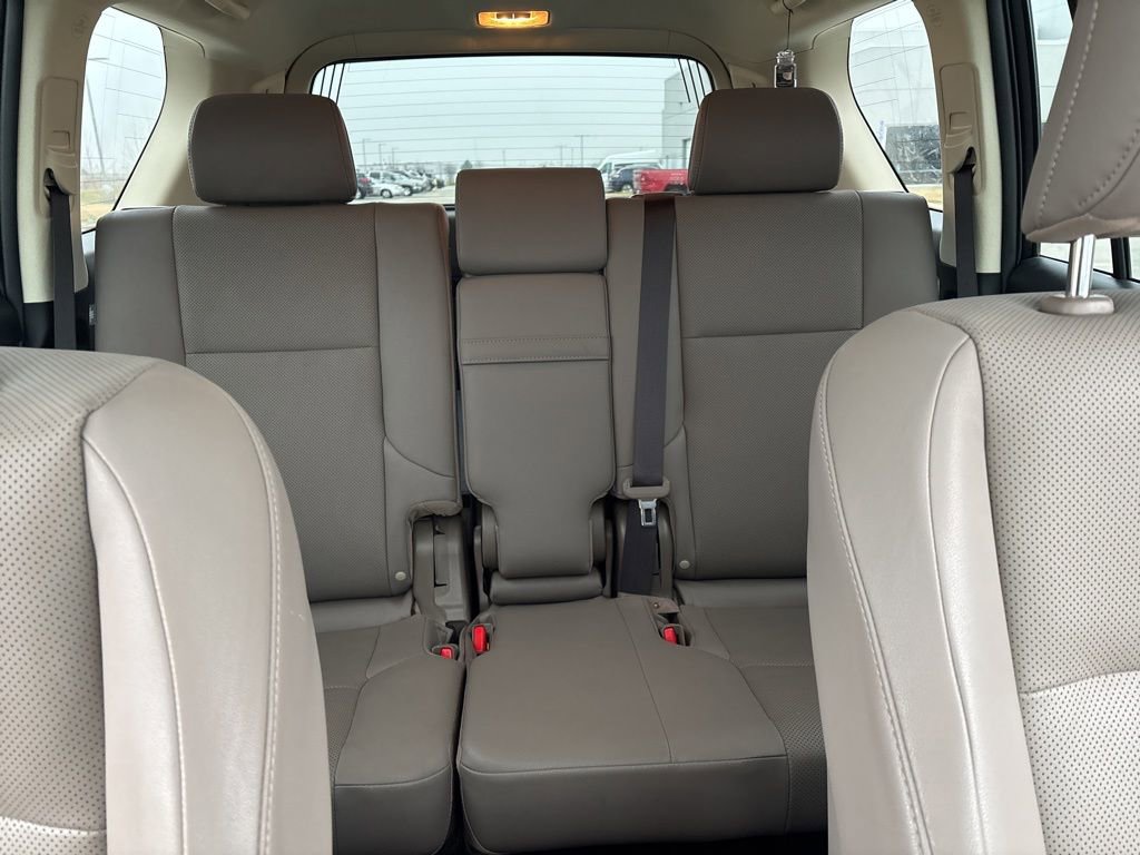 Used 2023 Lexus GX 460 Premium w/ Premium Package image 15