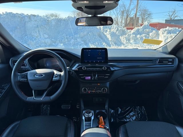 Used 2023 Ford Escape ST-Line image 19
