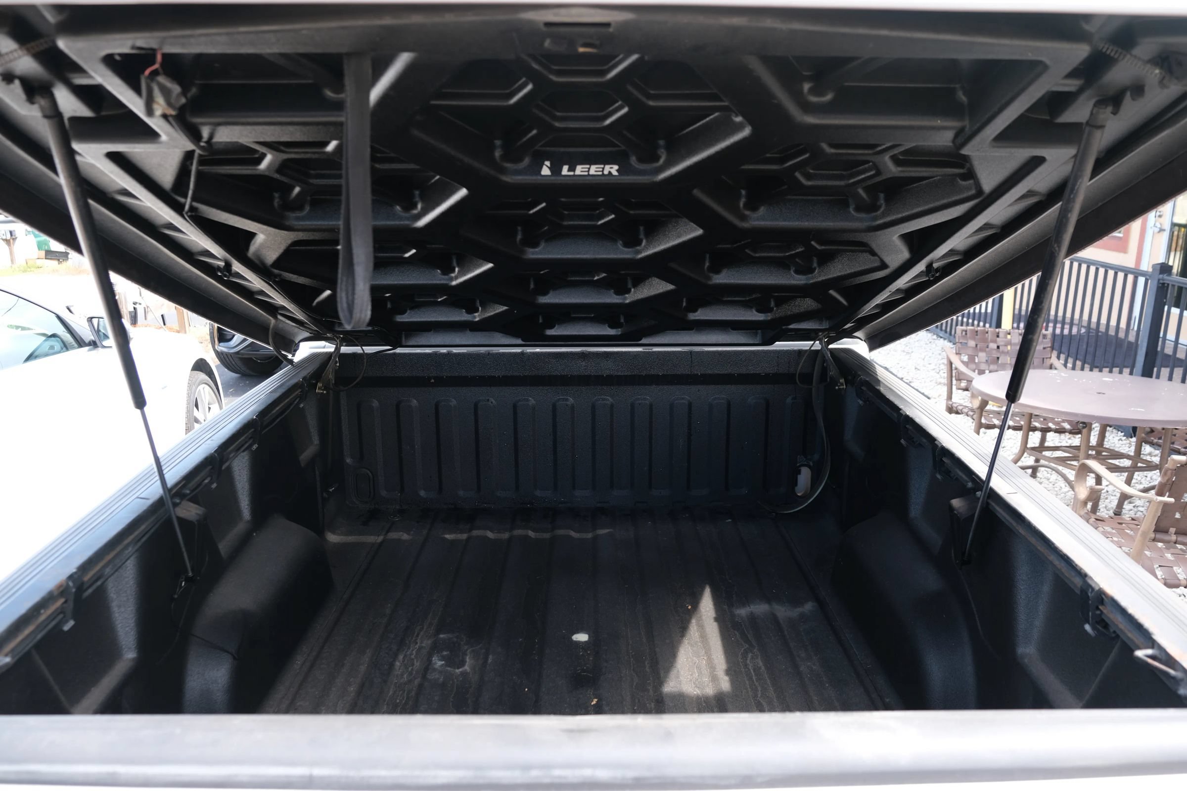Used 2001 Ford F150 Lightning RWD image 12