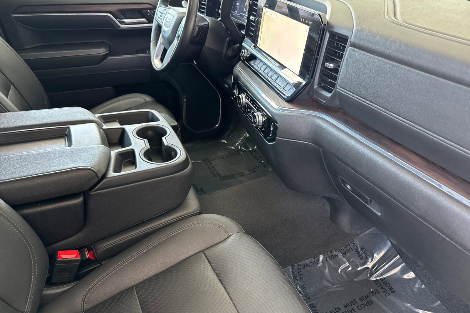 Used 2024 GMC Sierra 1500 SLT RWD image 18