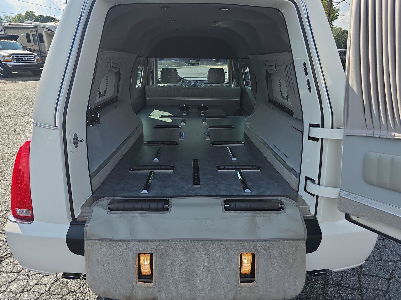 Used 2008 Cadillac DTS Hearse FWD image 15