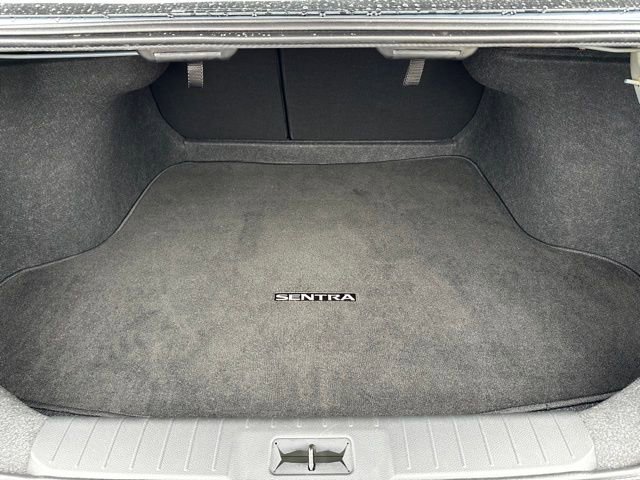 Used 2025 Nissan Sentra SV w/ Trunk Package image 9