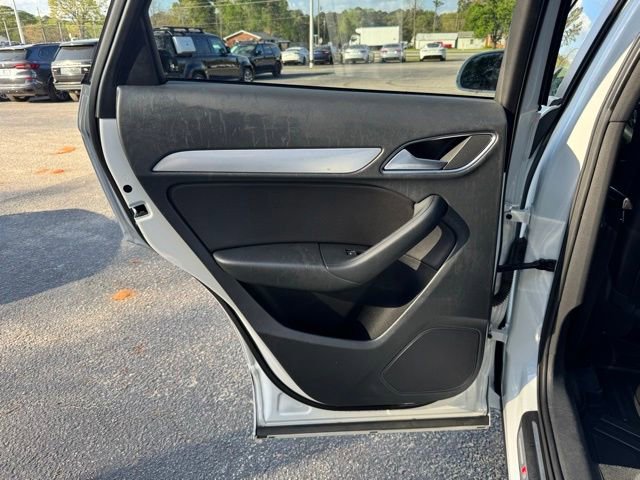 Used 2018 Audi Q3 2.0T Premium w/ Convenience Package AWD/4WD image 15