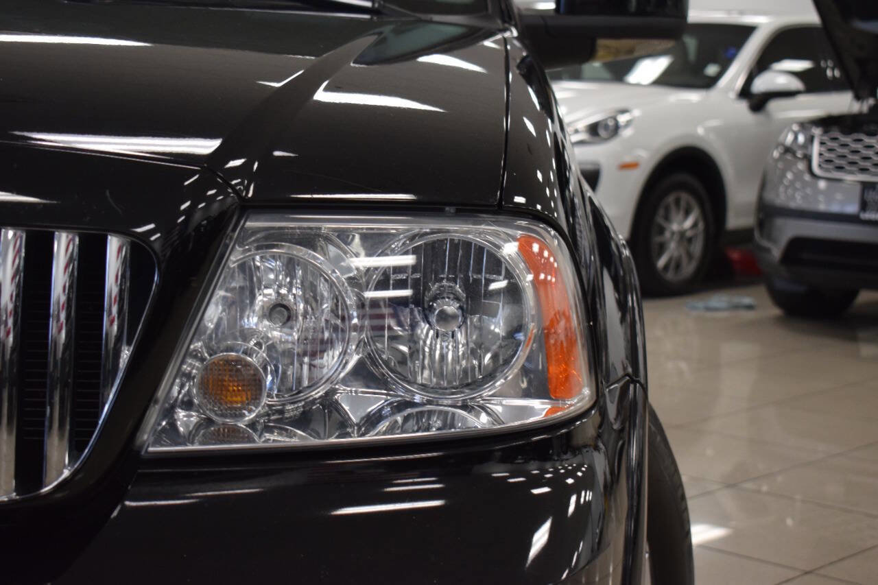 Used 2006 Lincoln Navigator Luxury image 13