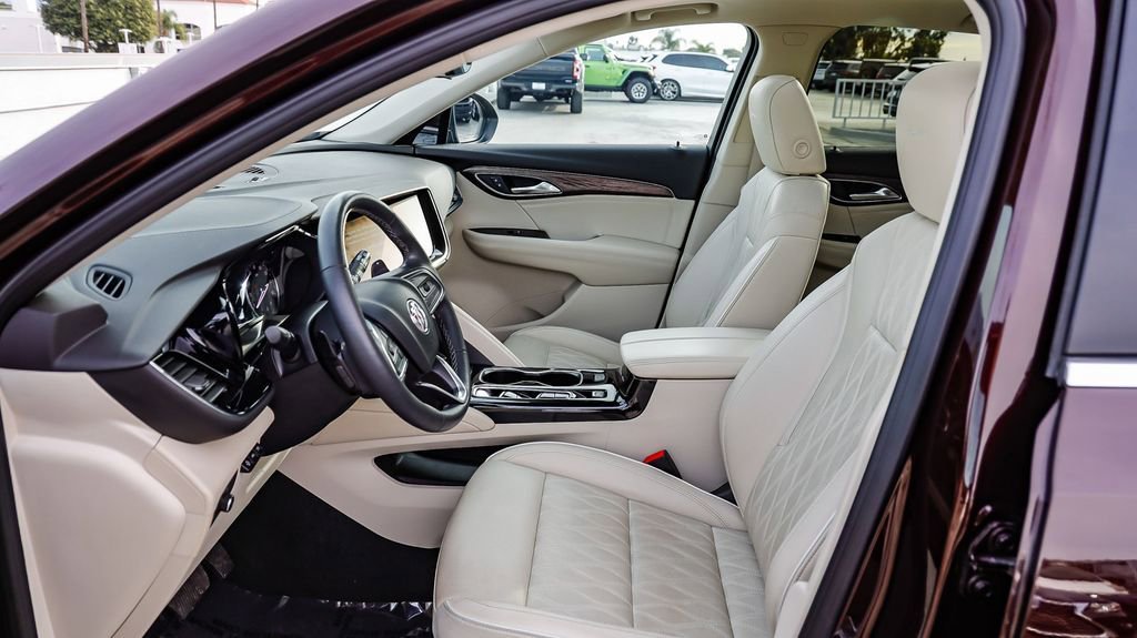 Used 2023 Buick Envision Avenir image 22