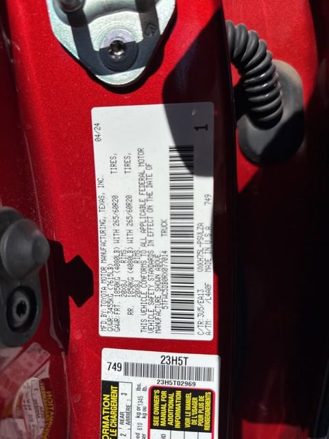 Used 2024 Toyota Tundra Limited image 24