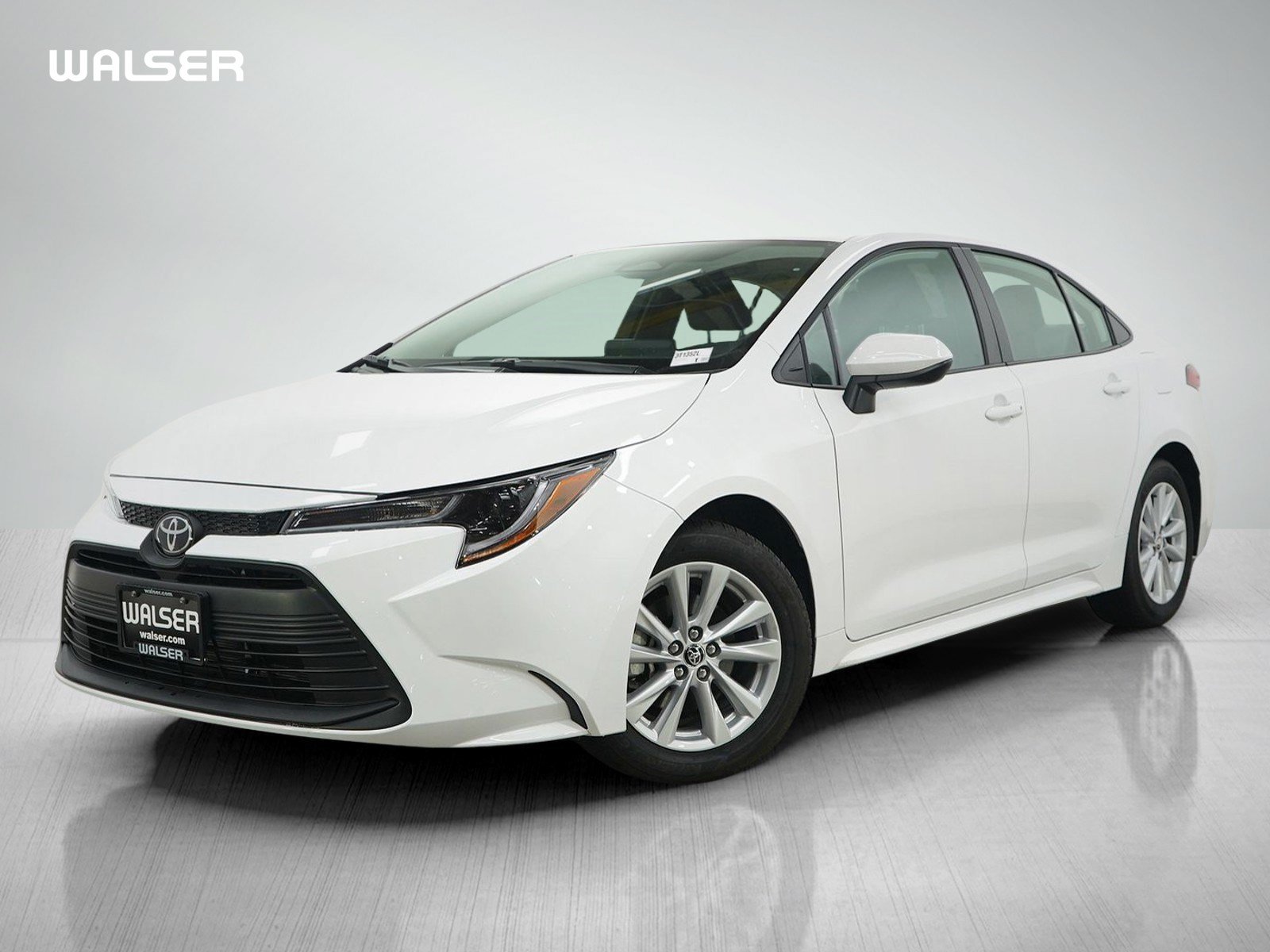 Used 2026 Toyota Corolla LE w/ LE Premium Package FWD image 1