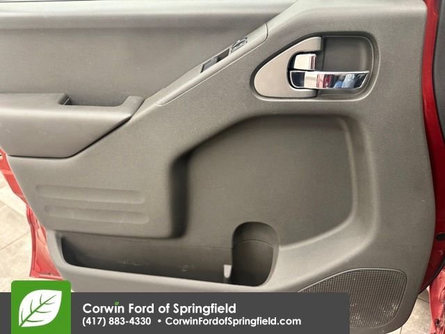 Used 2020 Nissan Frontier SV w/ SV Utility Package image 28