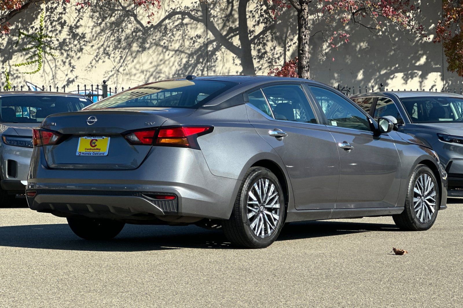 Used 2023 Nissan Altima 2.5 SV image 4