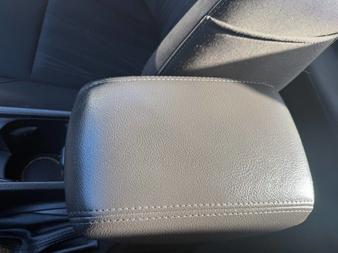 Used 2016 Ford Focus SE image 41