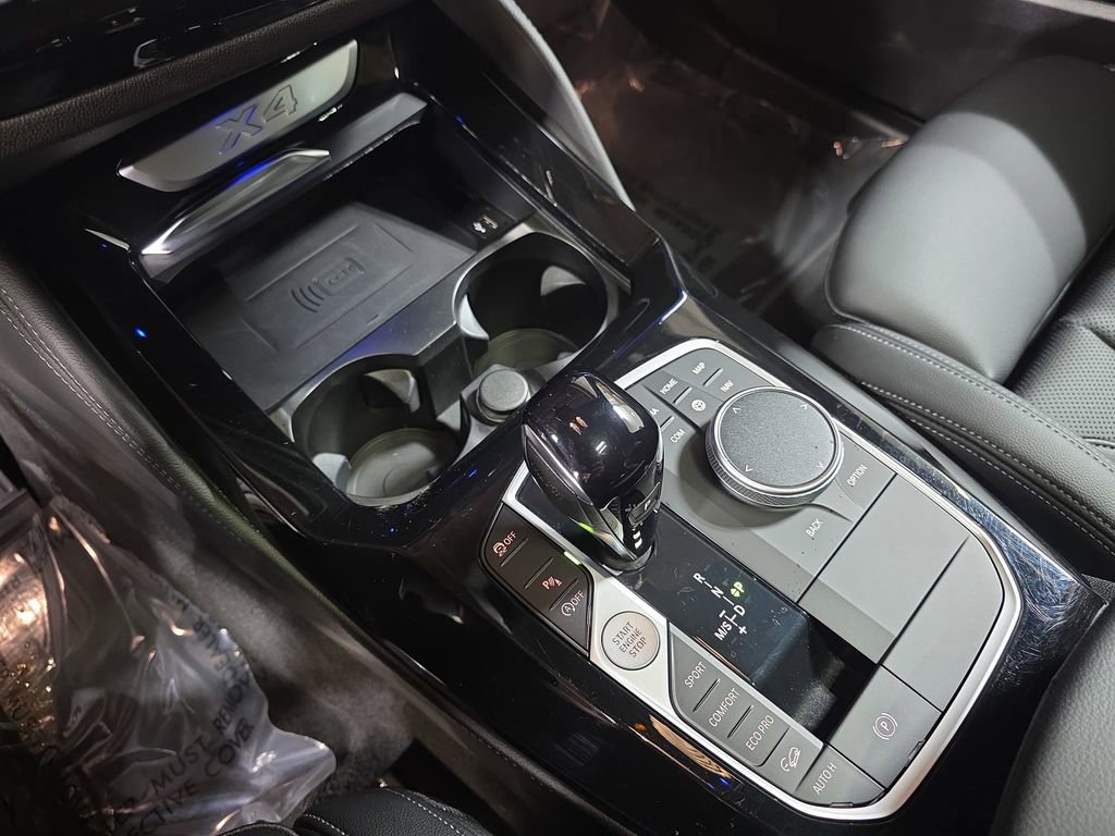 Used 2025 BMW X4 xDrive30i image 26