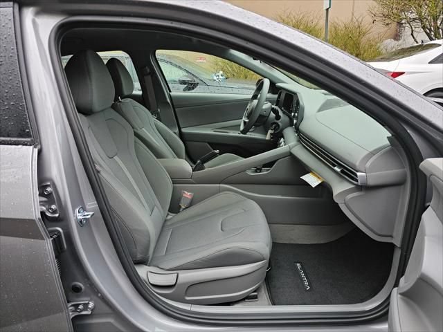 New 2026 Hyundai Elantra SE FWD image 11