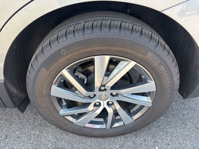 Used 2024 Chevrolet Equinox Premier AWD/4WD image 12