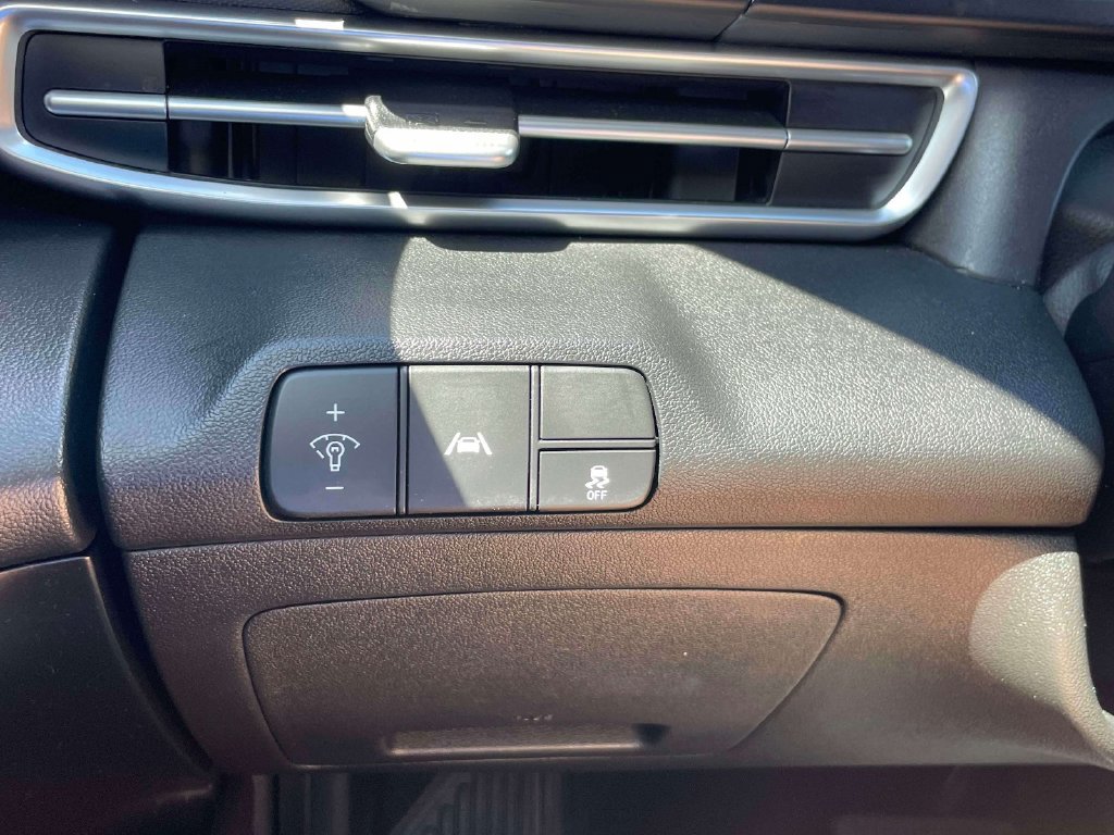 Certified 2023 Hyundai Elantra SEL FWD image 20