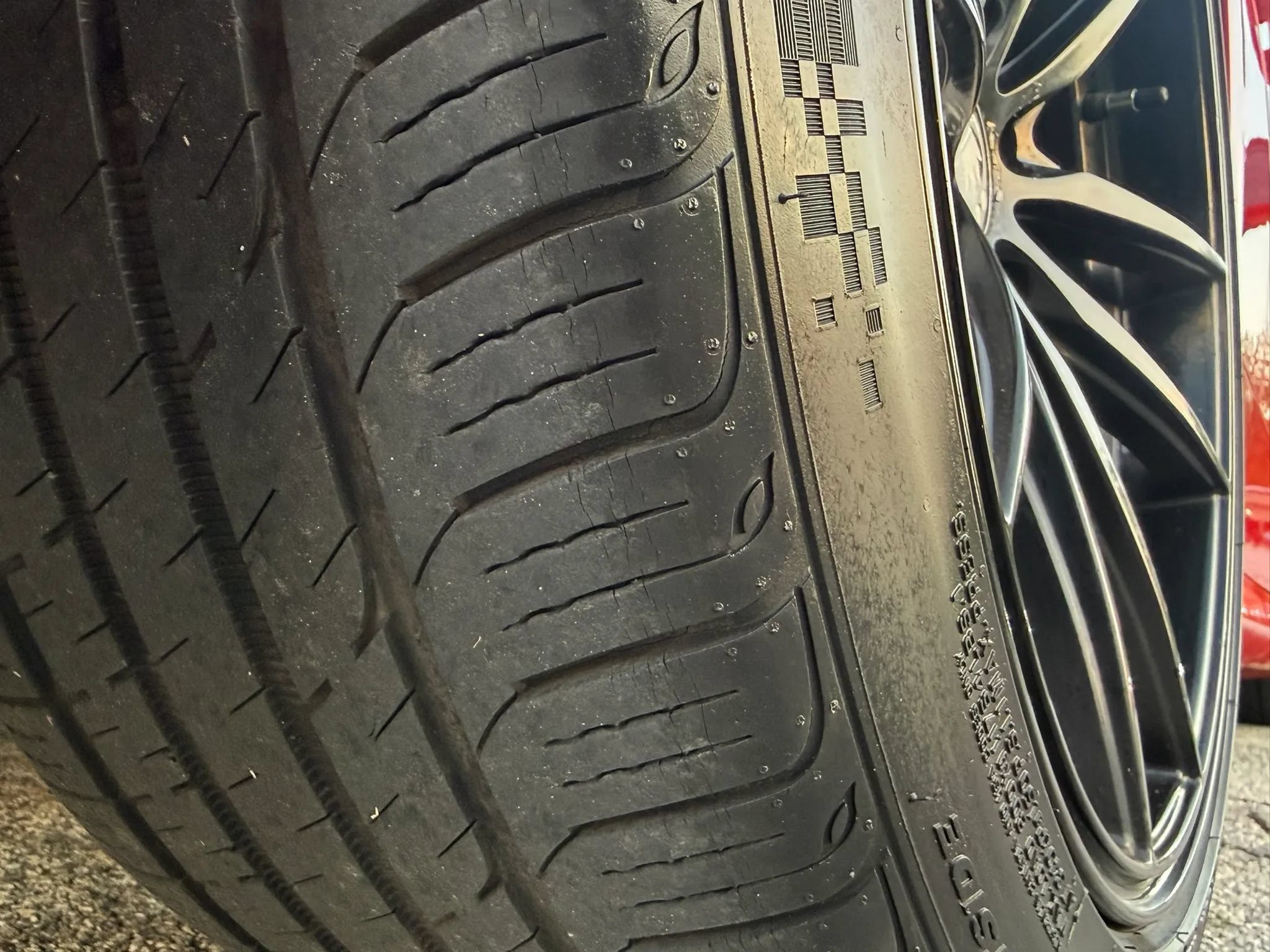 Used 2013 Hyundai Genesis 2.0T RWD image 39
