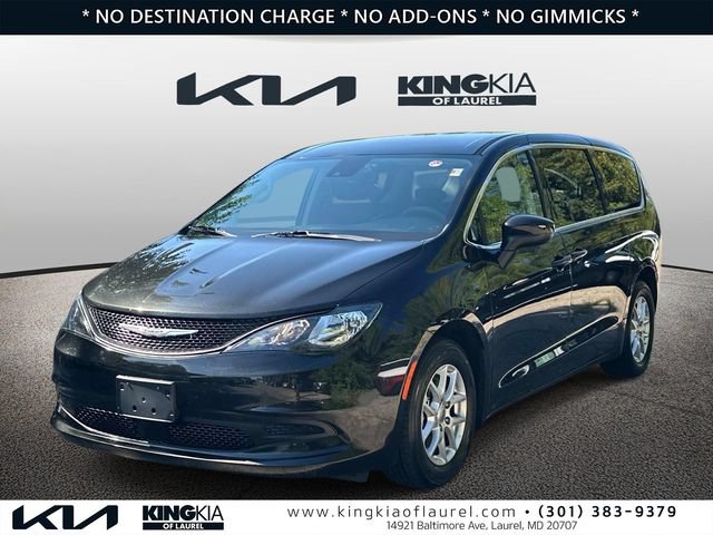 Used 2023 Chrysler Voyager LX FWD image 26