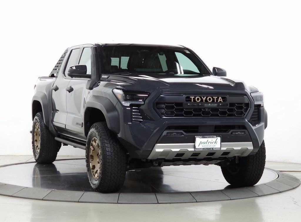Used 2024 Toyota Tacoma Trailhunter image 1