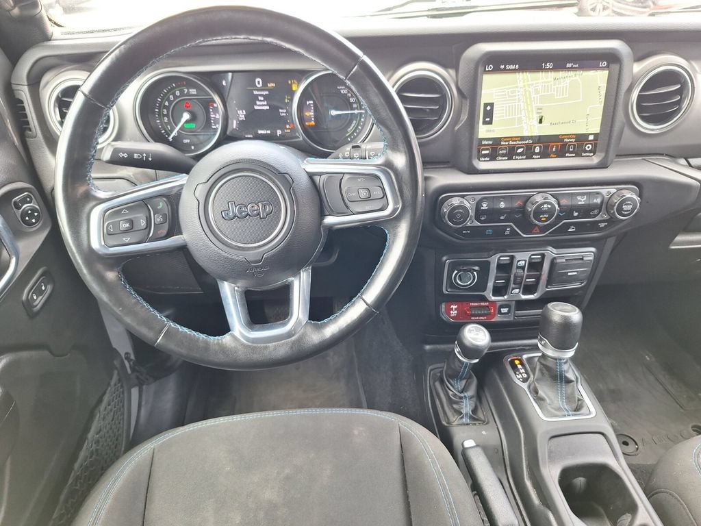 Used 2023 Jeep Wrangler Unlimited Rubicon 4xe w/ Cold Weather Group AWD/4WD image 21