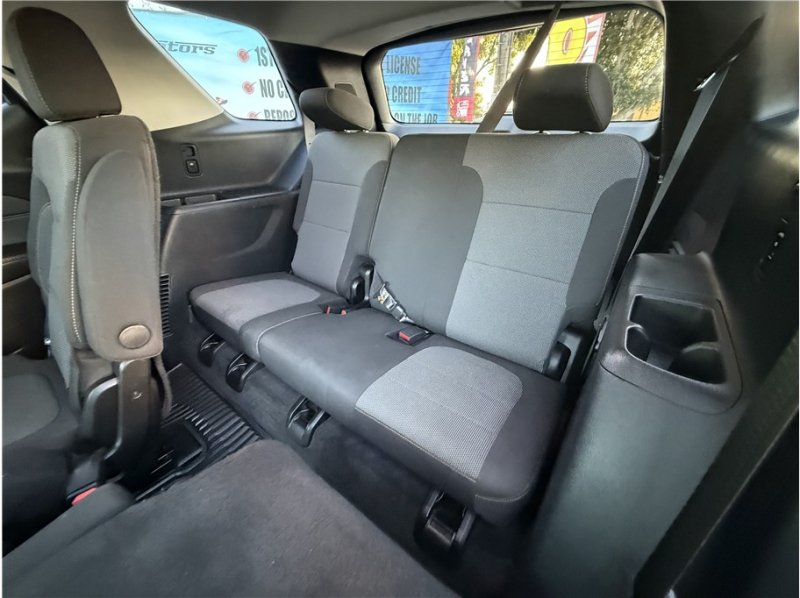 Used 2020 Chevrolet Traverse LT FWD image 24