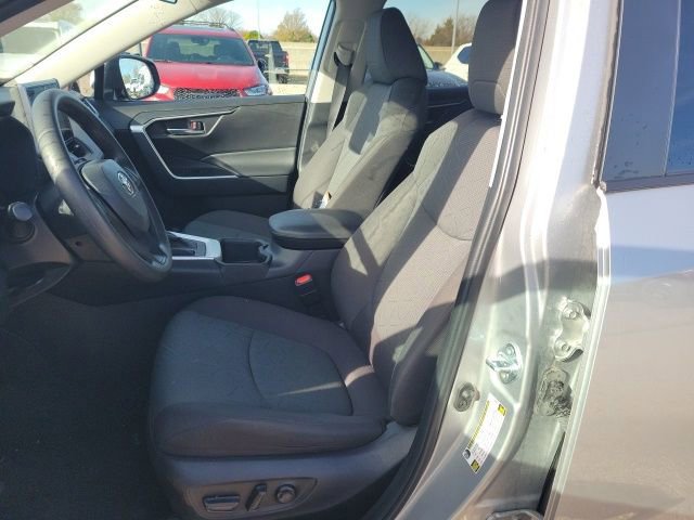 Used 2024 Toyota RAV4 XLE image 15