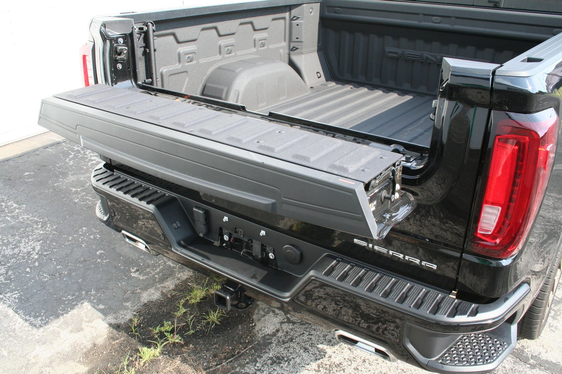 Used 2024 GMC Sierra 1500 Denali w/ Denali Reserve Package image 33