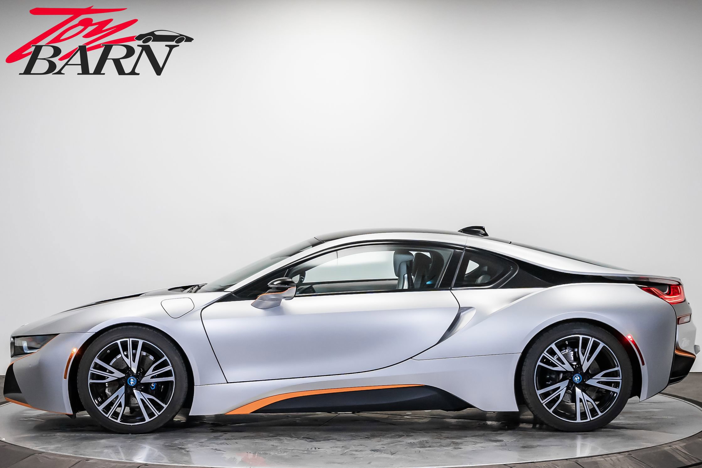 Used 2015 BMW i8 image 2