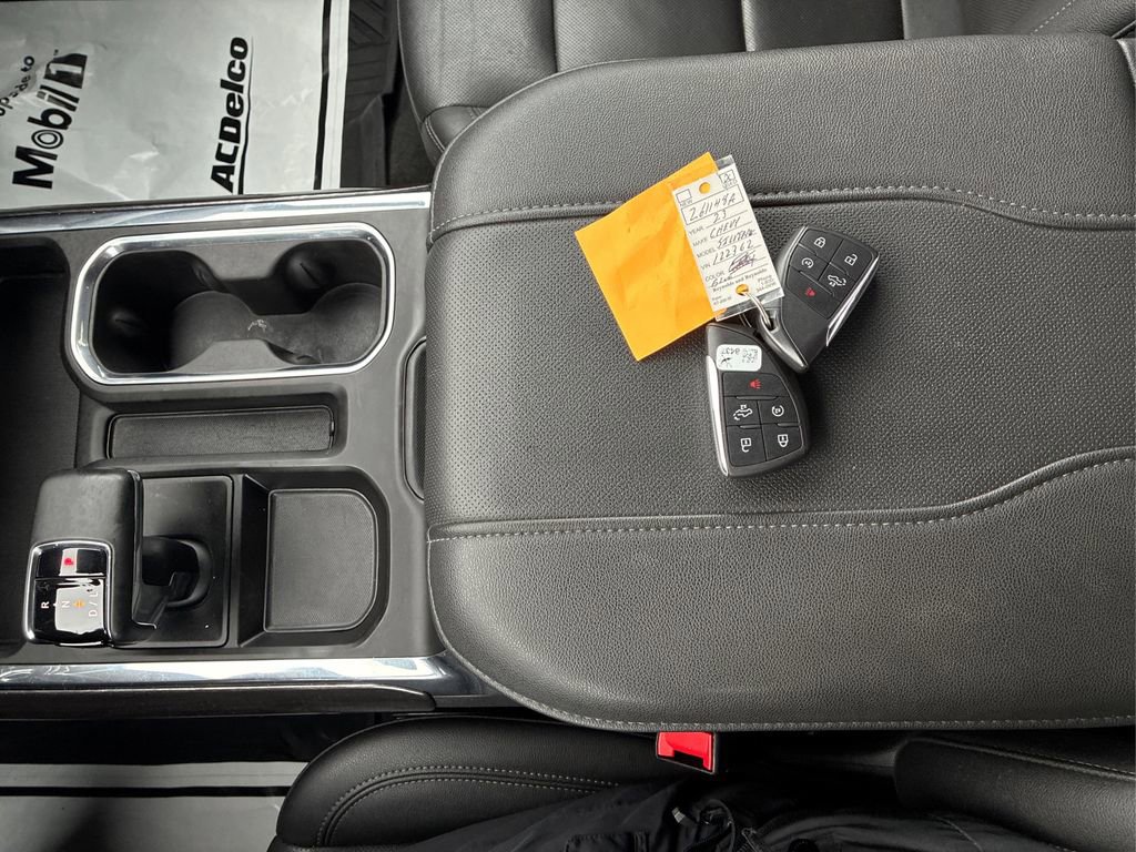 Used 2023 Chevrolet Silverado 1500 LTZ AWD/4WD image 12