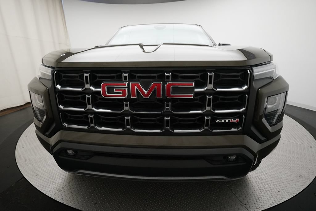 Used 2024 GMC Canyon AT4 w/ Canyon Safety Plus Package AWD/4WD image 11