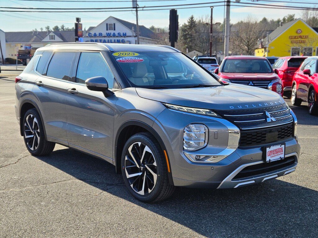 Used 2023 Mitsubishi Outlander SEL image 7