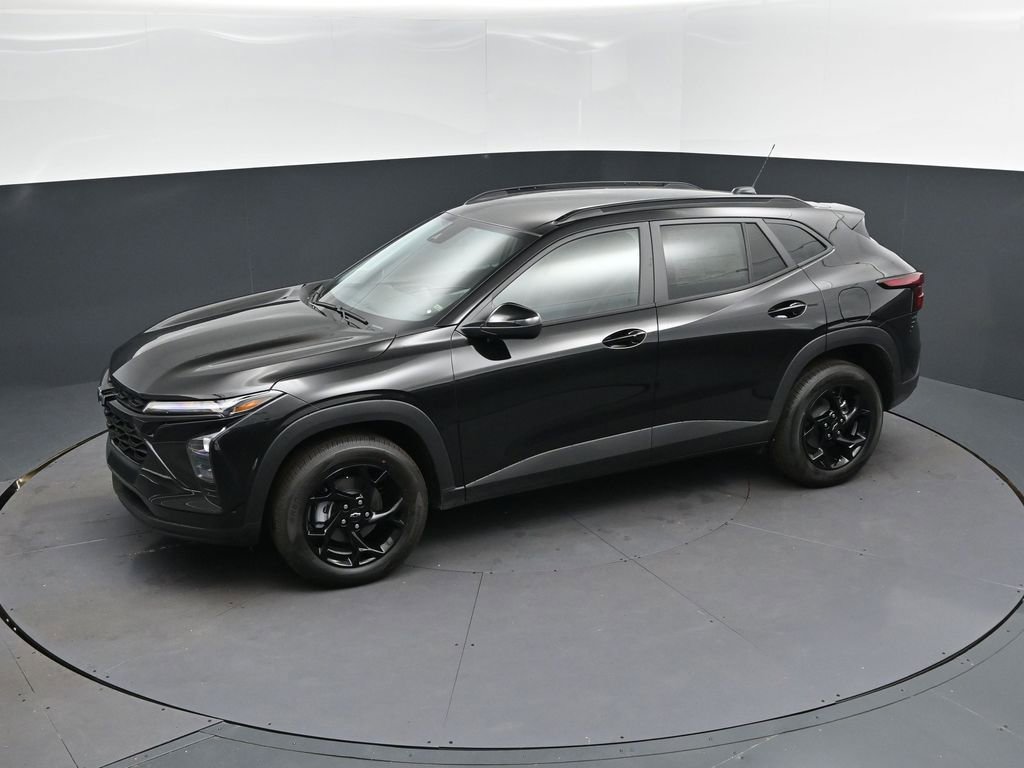 New 2026 Chevrolet Trax LT w/ Driver Confidence Package FWD image 31