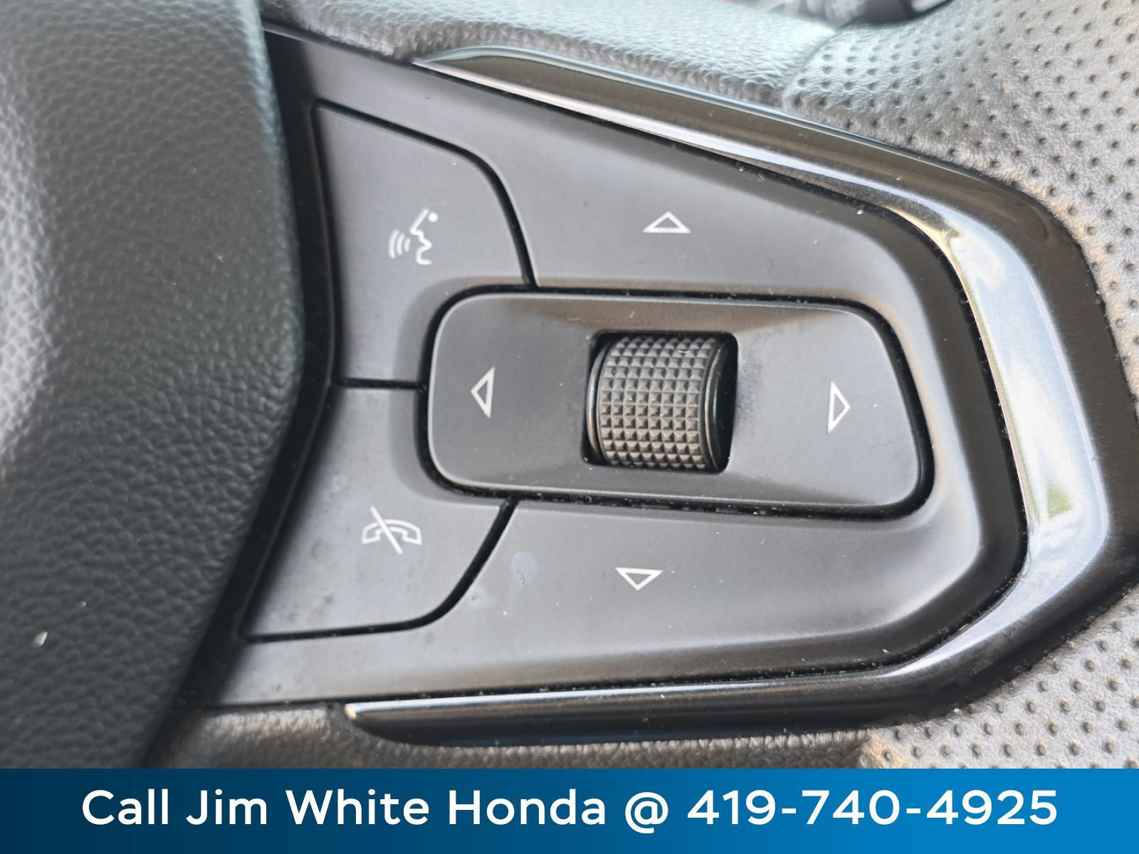Used 2023 Chevrolet TrailBlazer LS AWD/4WD image 30