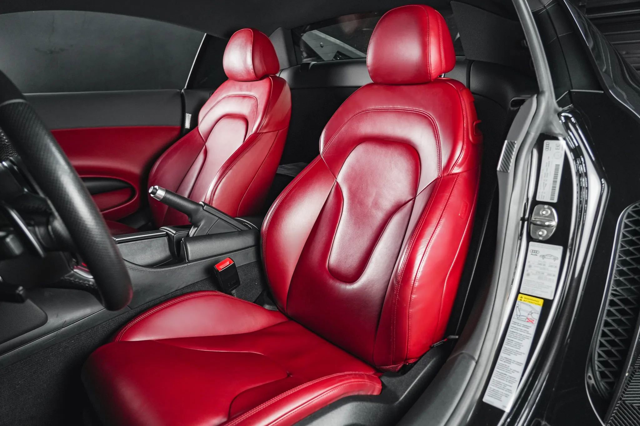 Used 2015 Audi R8 V8 image 42