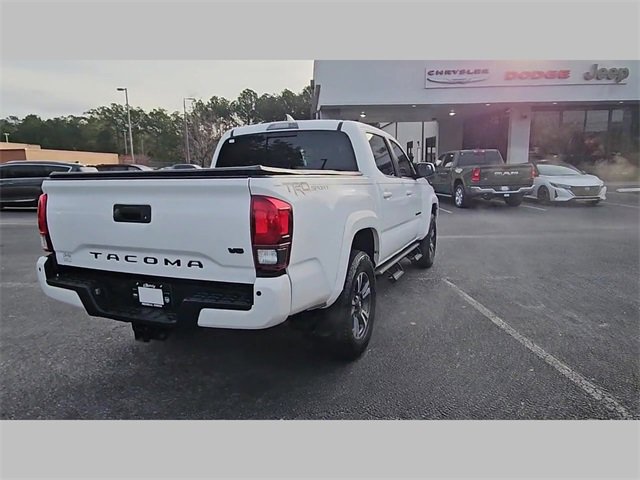Used 2019 Toyota Tacoma TRD Sport image 32
