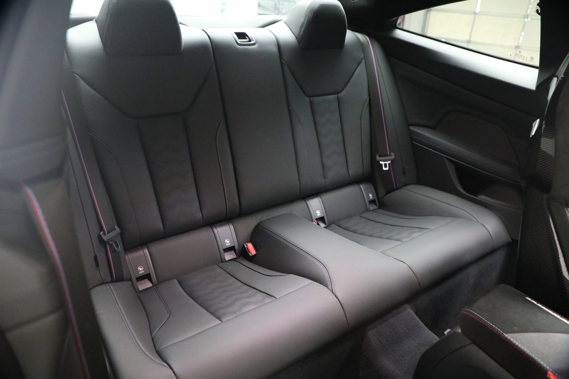 Used 2025 BMW M4 Coupe w/ M Carbon Exterior Package image 26