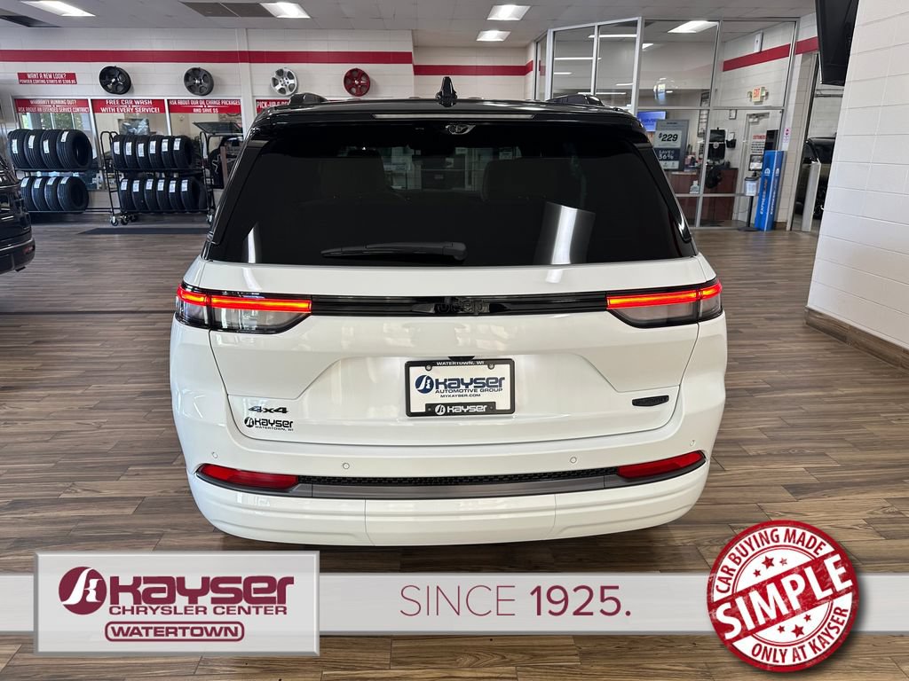 New 2026 Jeep Grand Cherokee Summit AWD/4WD image 4