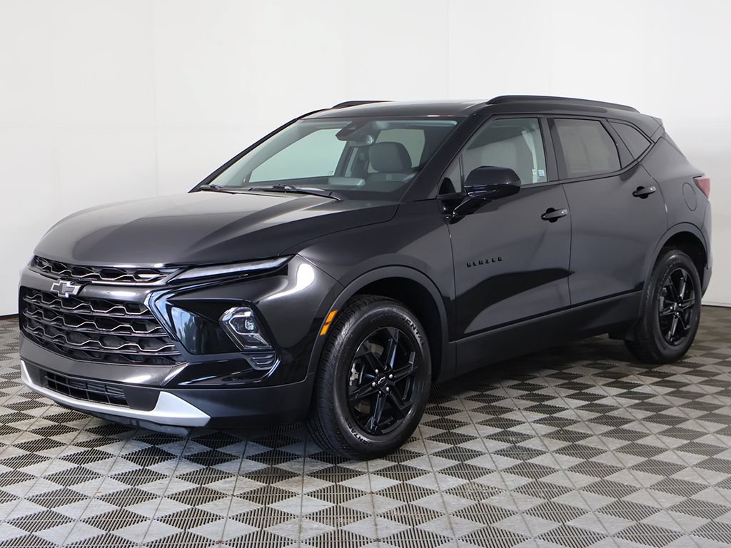 Used 2023 Chevrolet Blazer LT w/ Convenience Package FWD image 8