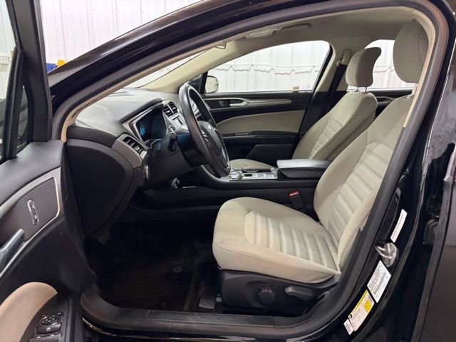 Used 2018 Ford Fusion S image 25