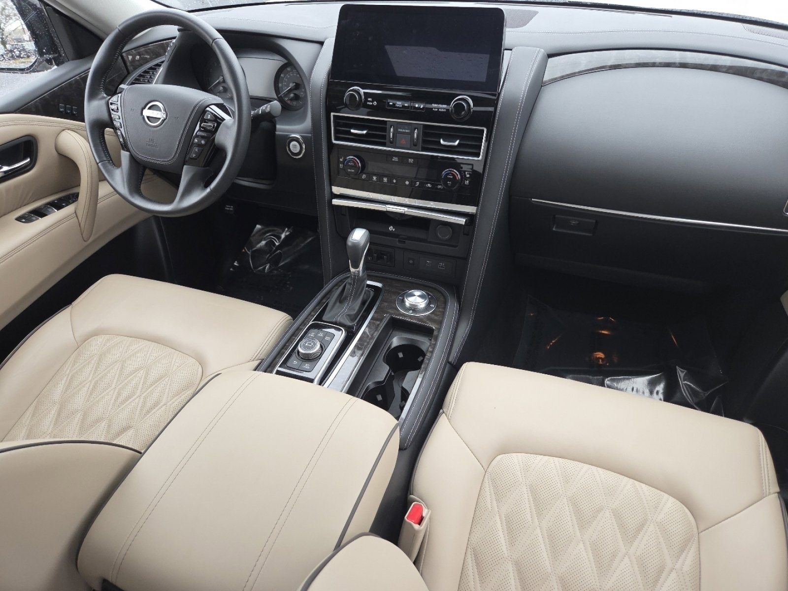 Used 2023 Nissan Armada Platinum image 26