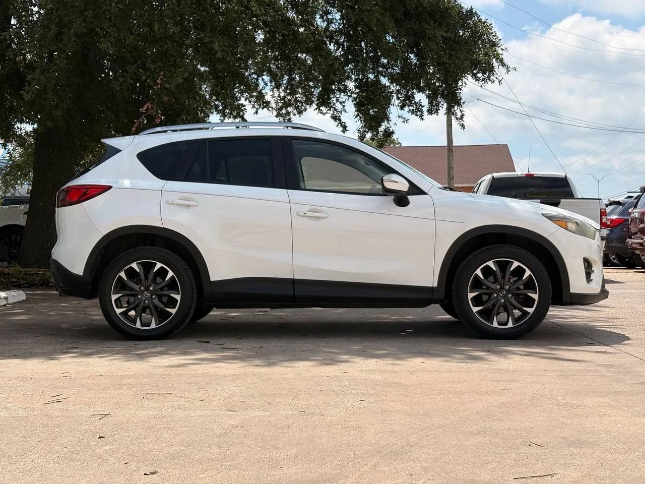 Used 2016 MAZDA CX-5 Grand Touring FWD image 2
