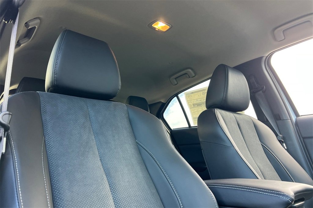 New 2025 Mitsubishi Eclipse Cross SE image 18